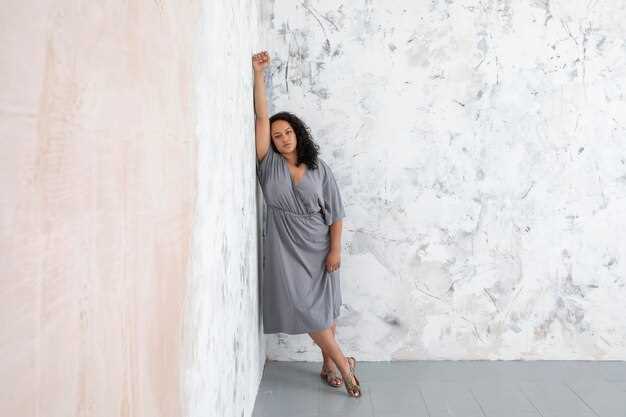 Выбор полок или шкафов следует начинать с определения их размера в зависимости от глубины и высоты установленного места. Измерения позволят избежать несоответствий и упростят процесс монтажа.